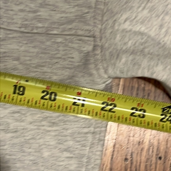 Everlane Sweatshirt - Picture 7 of 8